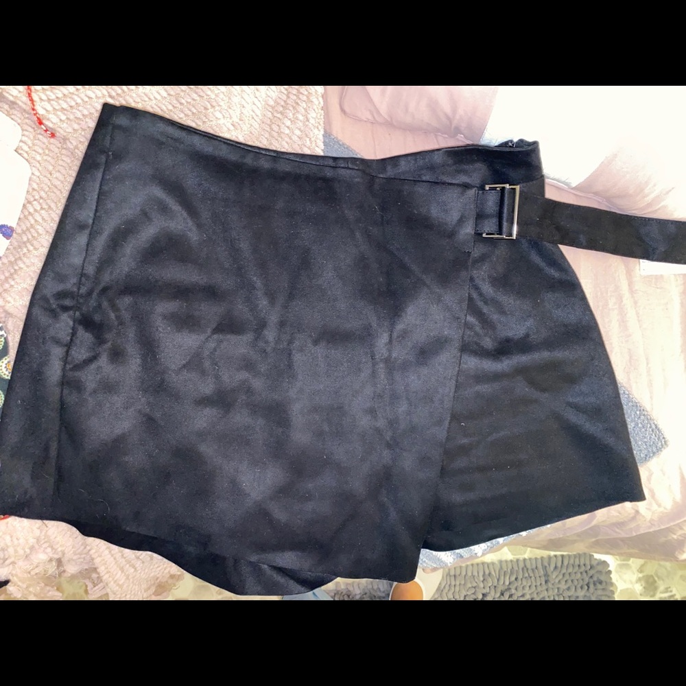 Zara suede skort